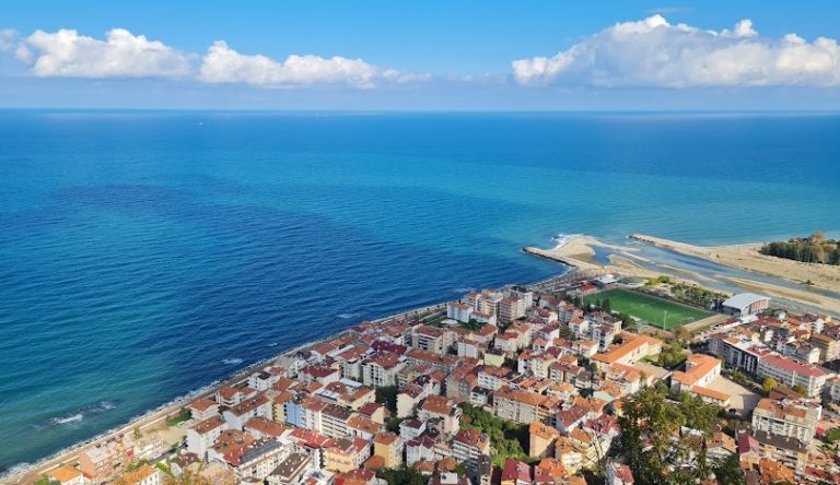 Ayancık Otelleri : Karadeniz’in Saklı Cennetinde Nerede Kalınır? 1 ayancık otel