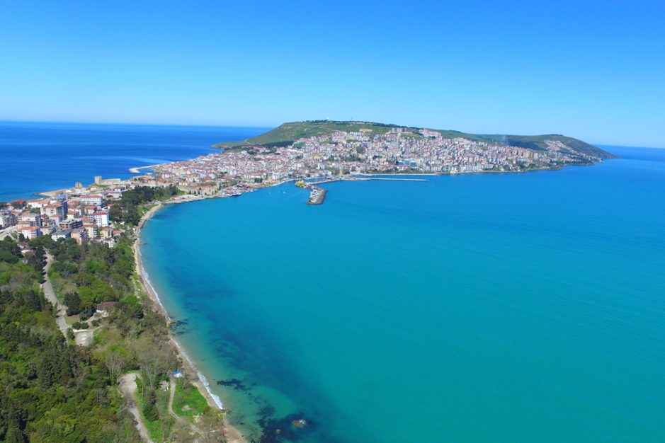 Sinop Pansiyon Rehberi 2026: Merkez, Karakum, Hamsilos ve Denize Sıfır Konaklama Seçenekleri