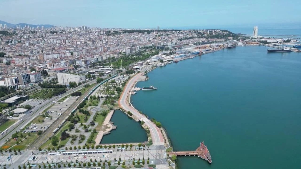 Samsun Atakum sahilinde deniz manzaralı oteller ve konaklama tesisleri